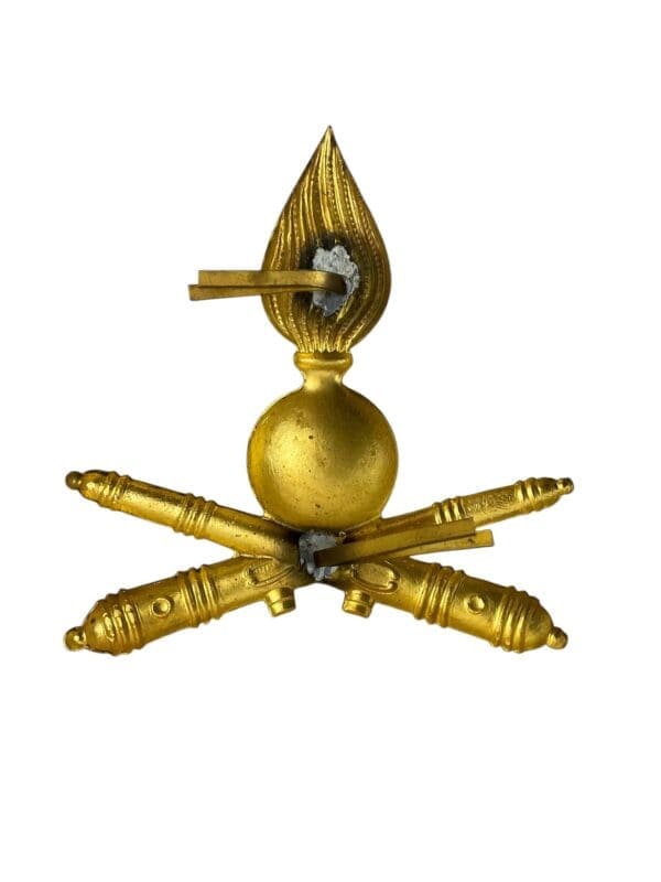 WW2 Italian Royal Army Heavy Artillery Pith Helmet Cap Badge