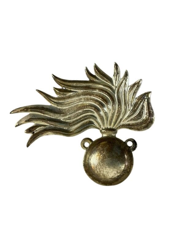 WW2 Italian Army Carabinieri Pith Helmet Cap Badge