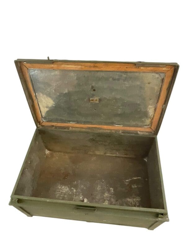 WW2 British Storage Foot Locker EMPTY