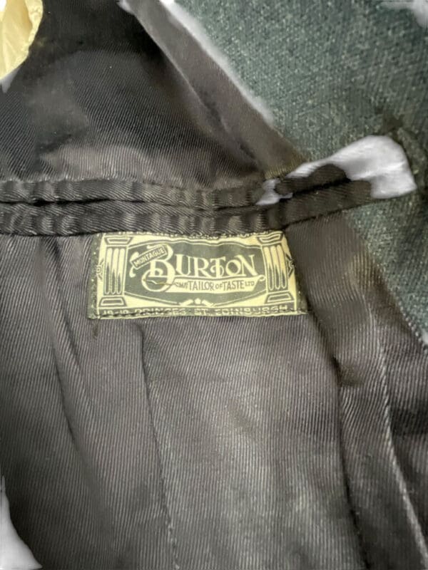 WW2 Canadian RCAF Navigator Officers Service Dress Jacket DFC Winner