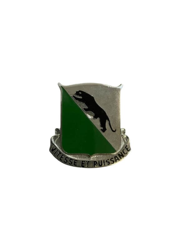 US Army DUI Distinctive Uniform Insignia 69th Armor Regiment Badge Pin