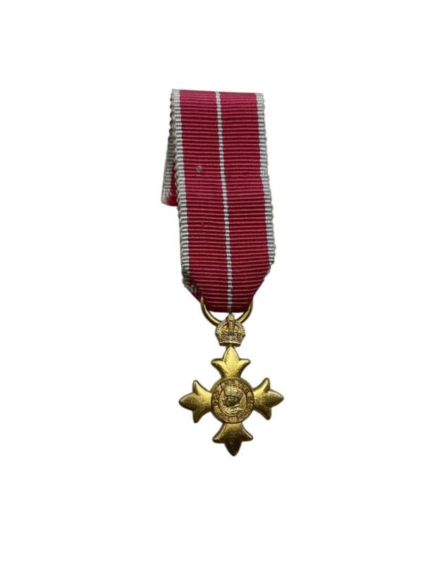 WW2 British Officer of the Order of the British Empire OBE Miniature Medal