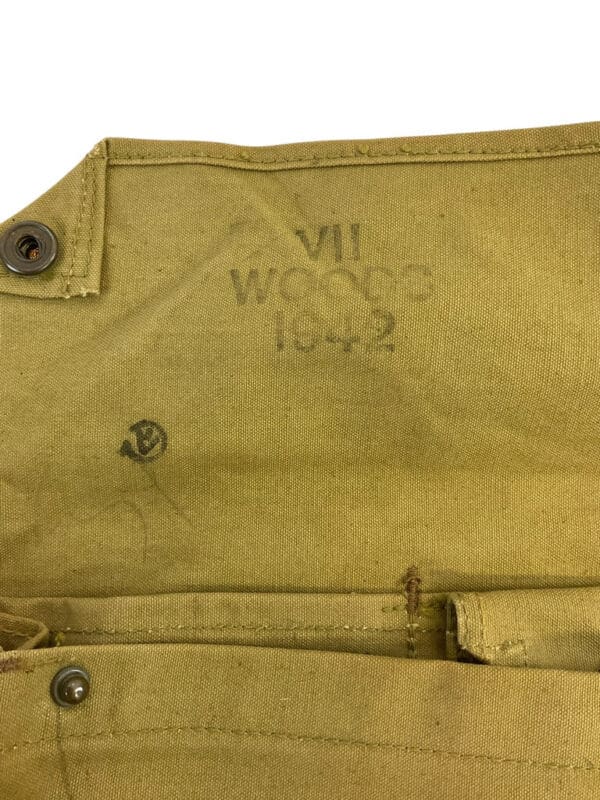 WW2 Canadian Respirator Bag Civil Defence Canada 1942 Dated C Broad Arrowed MINT