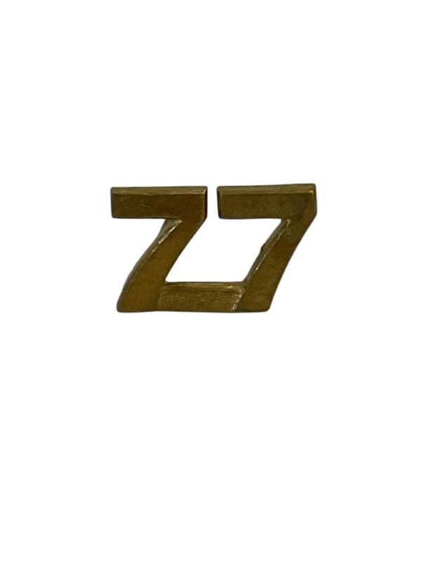 WW1 Canadian CEF 77th Battalion Shoulder Number Insignia Single
