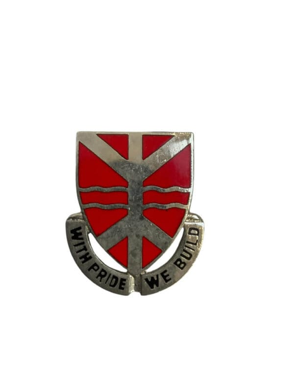US Army DUI Distinctive Uniform Insignia 527th Engineer Battalion Badge Pin