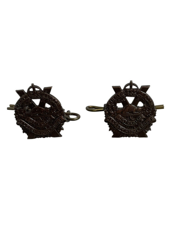 WW2 Canadian Calgary Highlanders Collars Insignia Pair