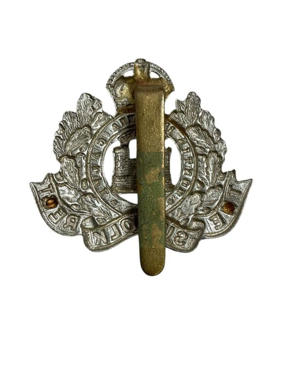 WW2 British The Suffolk Regiment Cap Badge