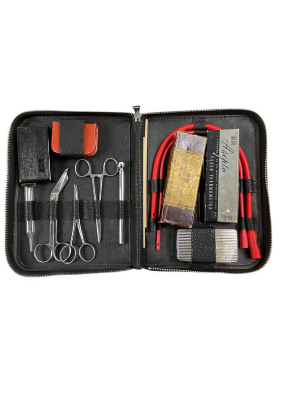 US B-D Products of Leather No X4680 Nurses Case With Contents In Original Packaging