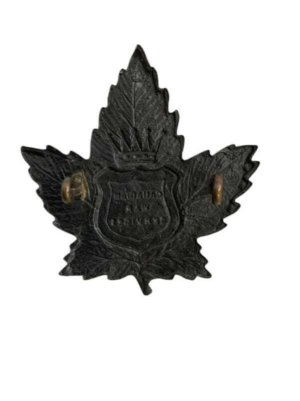 WW2 Salvation Army Canadian War Services Cap Badge