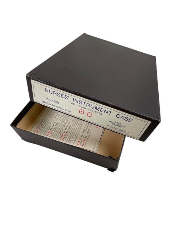 US B-D Products of Leather No X4680 Nurses Case With Contents In Original Packaging