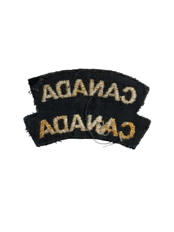 WW2 Canadian Navy Womens CANADA Unissued Shoulder Titles Insignia Pair