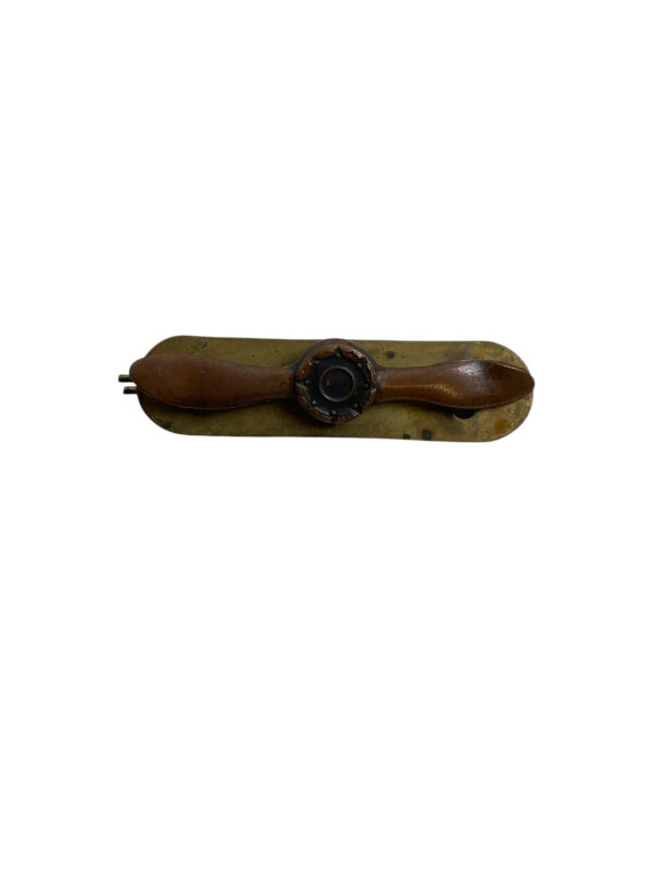 WW2 Royal Australian Air Force LAC Metal Prop Insignia