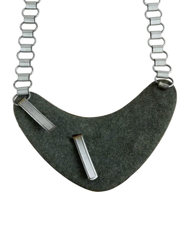 WW2 German Feldgendarmerie Chained Dog Gorget